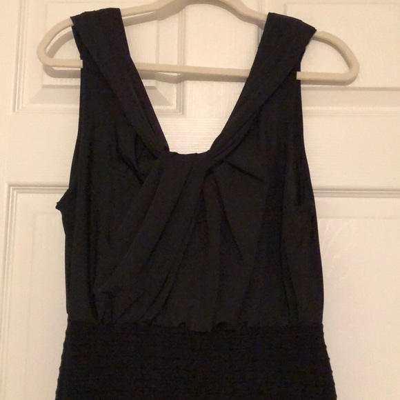 Forever 21 fitted black dress. - Picture 2 of 8